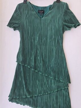 connected apparel Emerald Green Asymmetrical Pleated Dress